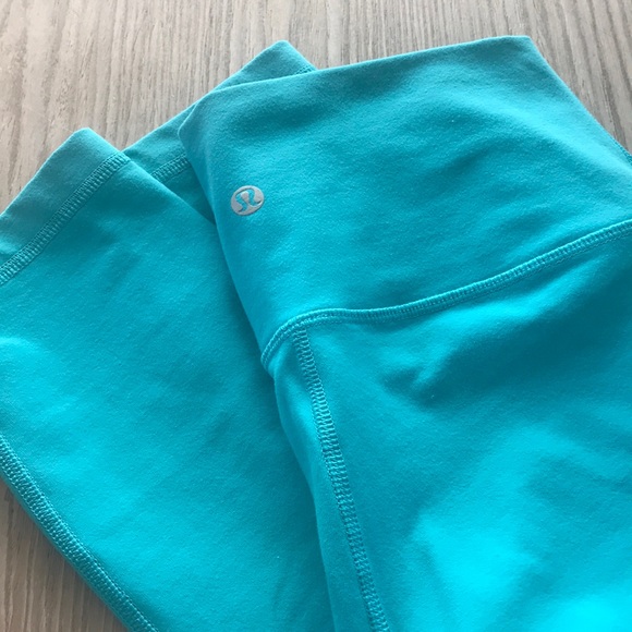 lululemon athletica Pants - Lululemon High Rise Times Wunder Under Crops 6